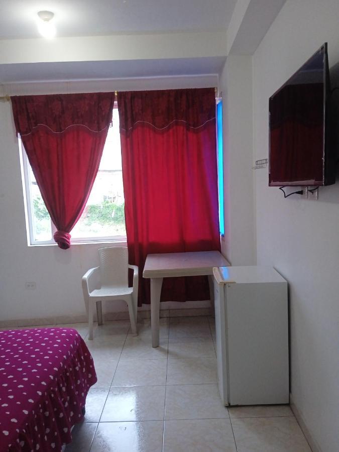 Hostal Playa Imperial Манта Екстер'єр фото