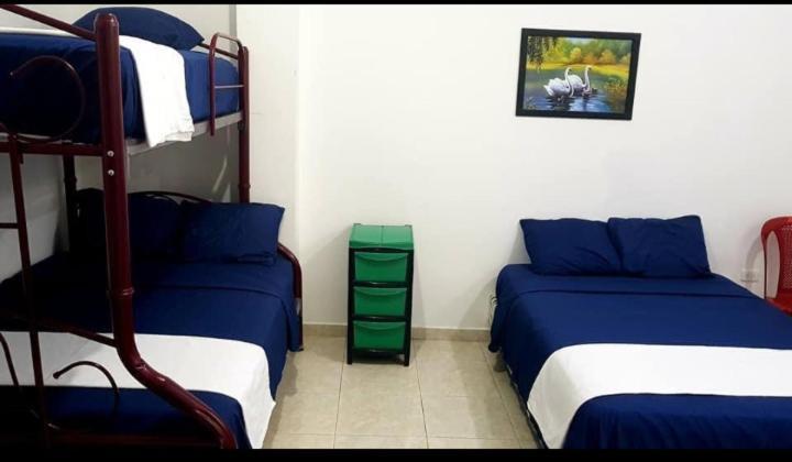 Hostal Playa Imperial Манта Екстер'єр фото