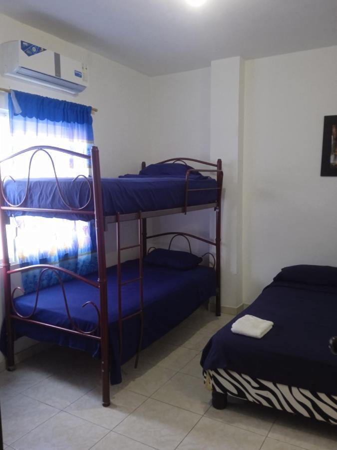 Hostal Playa Imperial Манта Екстер'єр фото