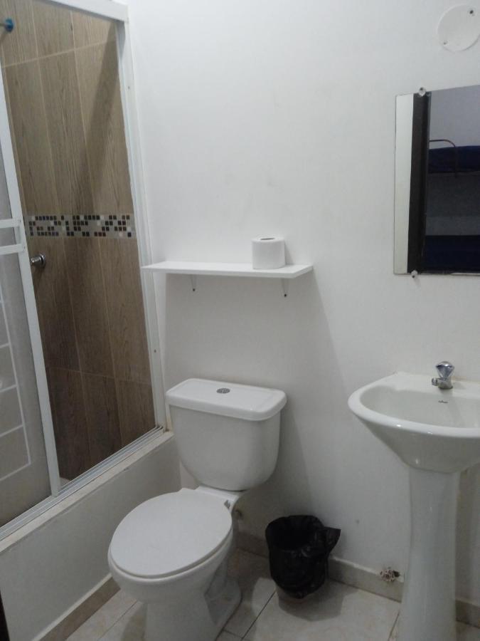 Hostal Playa Imperial Манта Екстер'єр фото